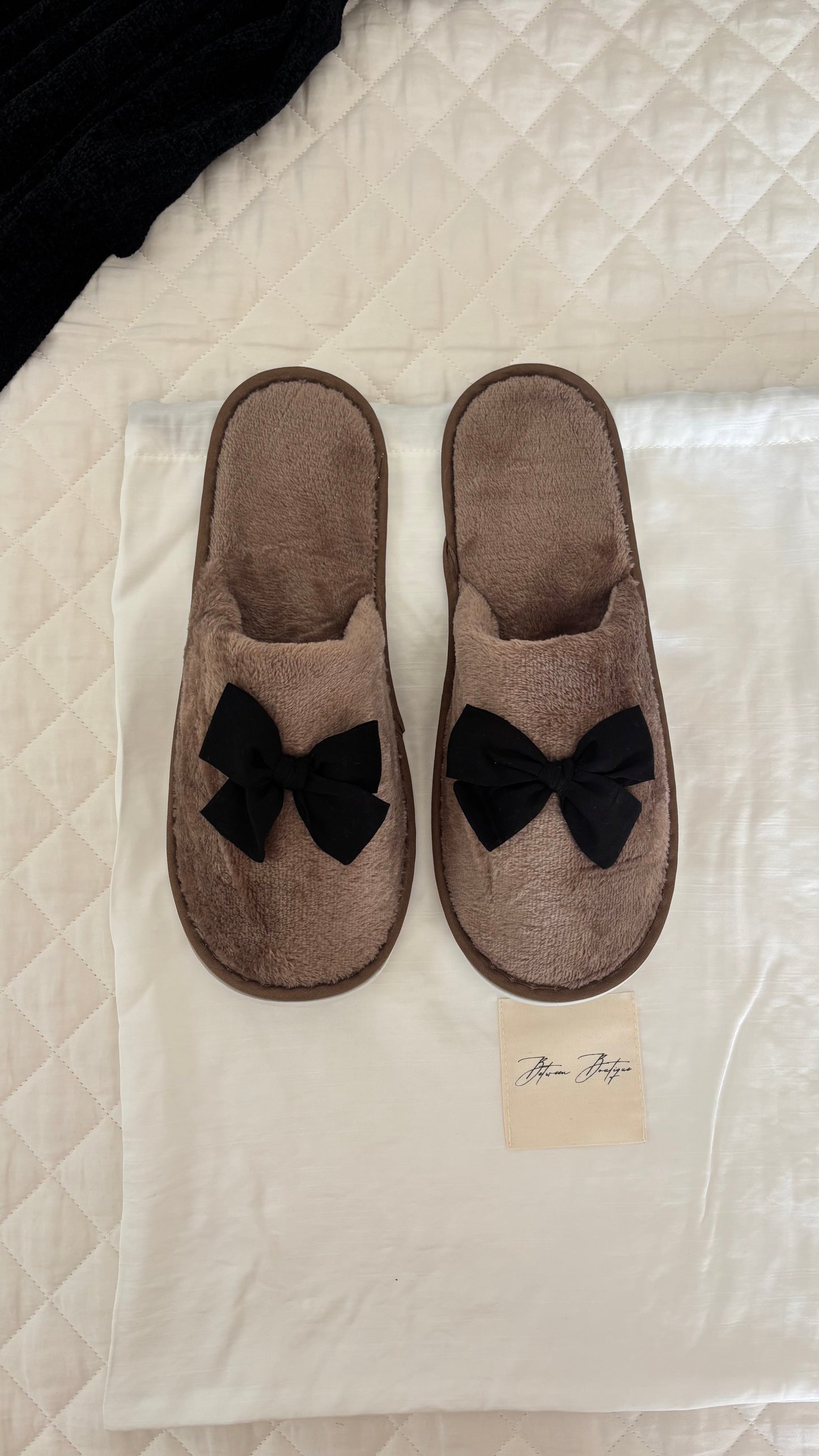 Majestic slipper