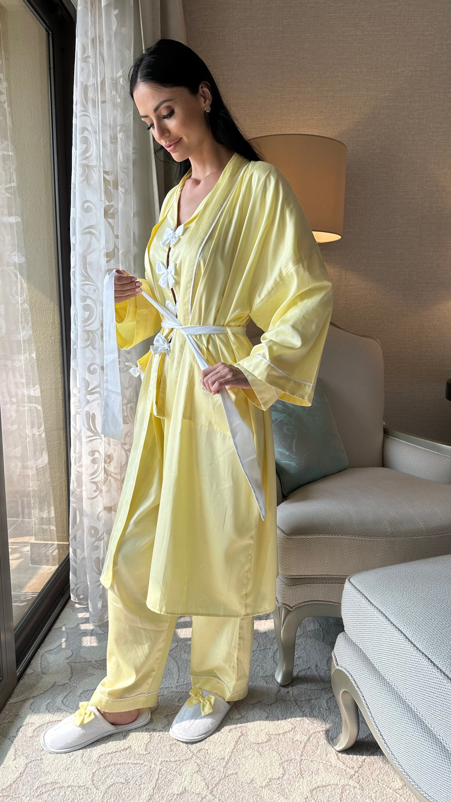 Summer yellow Slipper