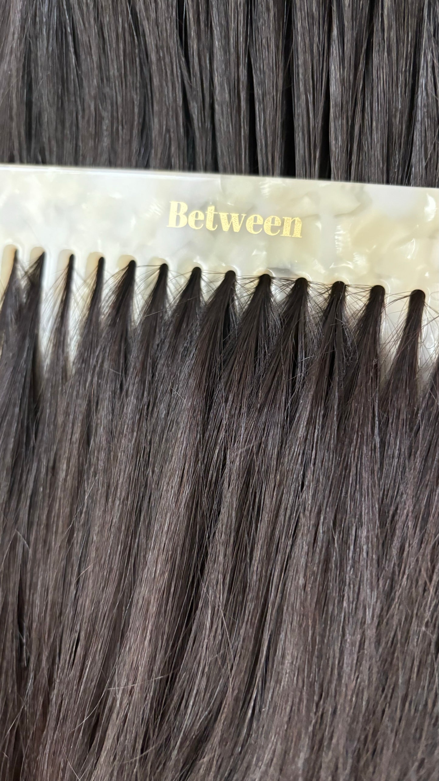 Comb in Yellow Pearl